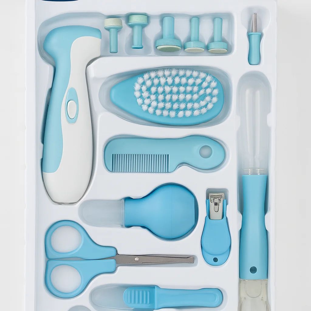 Chicco complete manicure set with carry purse — Bath — Chikaro