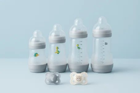 MAM Anti-Colic Bottle Set with 2 Pacifiers — Feeding — Chikaro